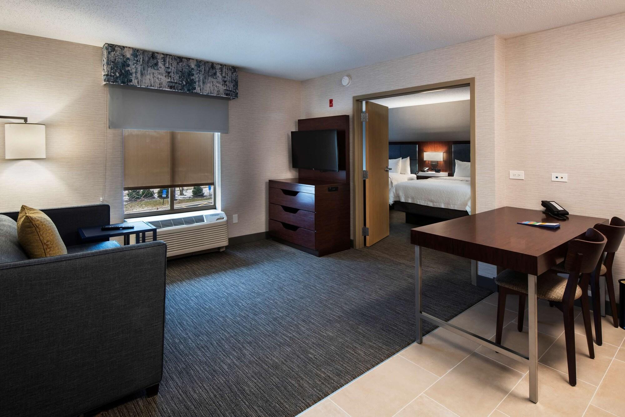 Hampton Inn & Suites Lincolnshire Eksteriør bilde